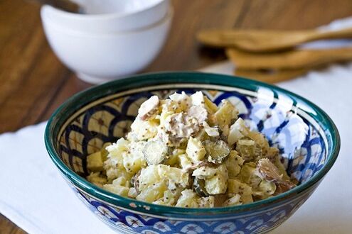 receta de ensalada siguiendo una dieta proteica